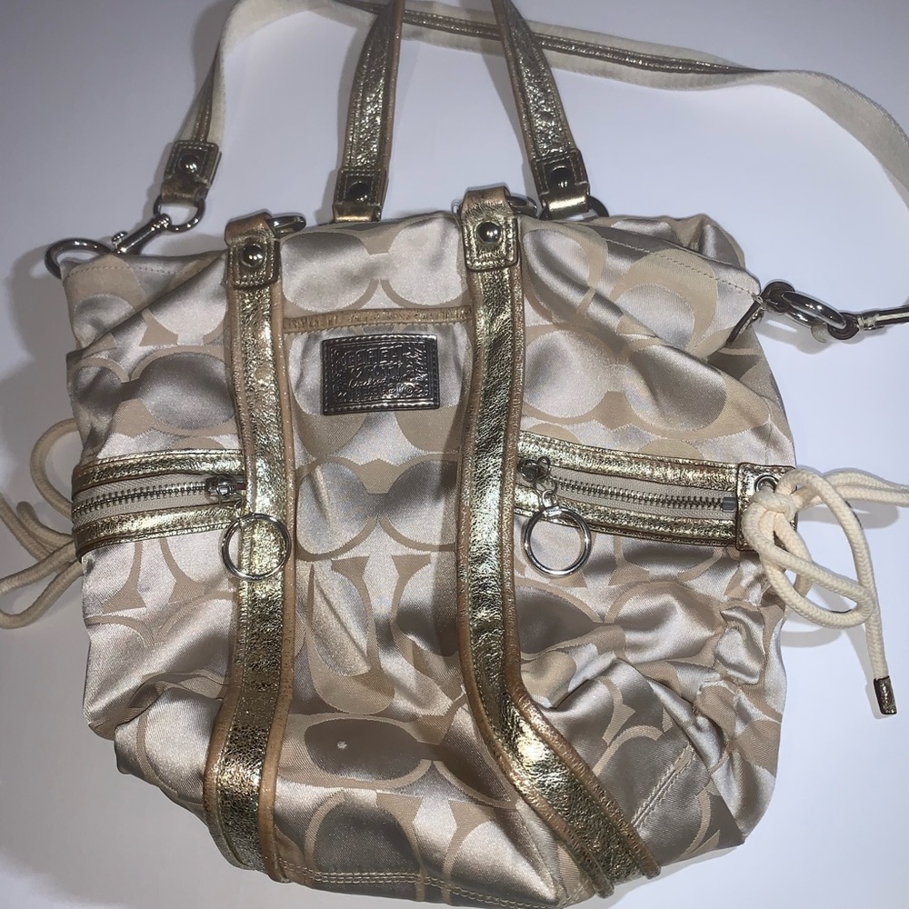 Vintage Coach purse Gold/pink lining Preowned smoke free home